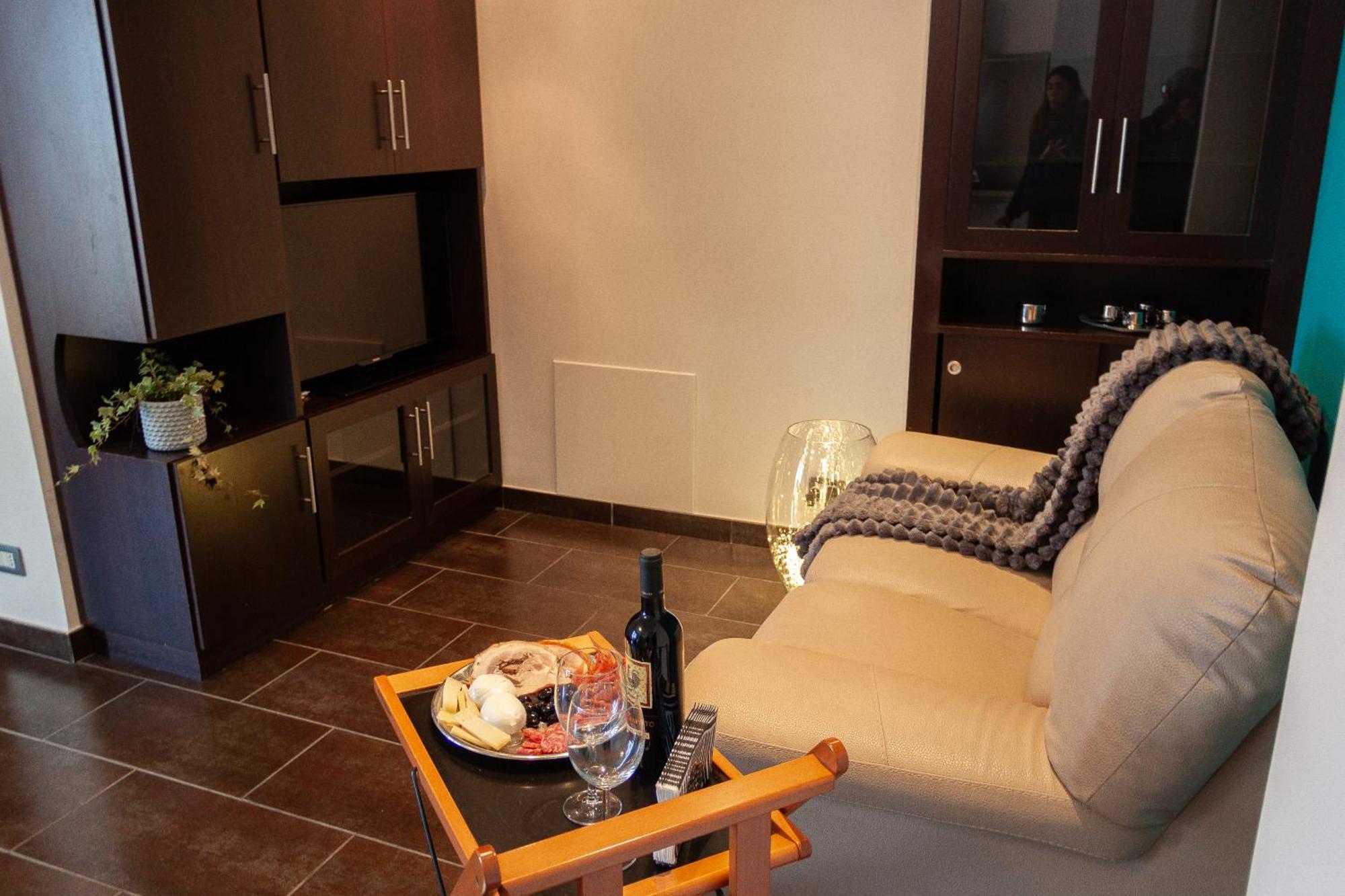 A Casa Di Marco Guesthouse - Apt Di Ciampino E Stazione Per Roma Marino Exterior foto